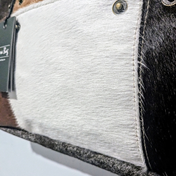Large Cowhide Myra Bag - Picture 6 of 12